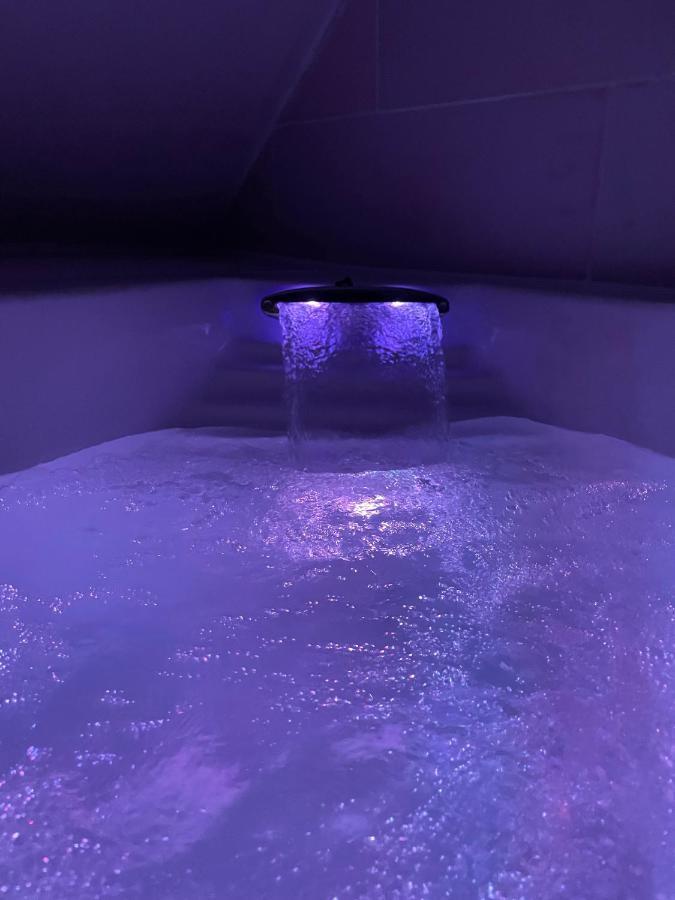 Le Nid D'Amour 2Pers / Wifi / Sauna Houssen Buitenkant foto